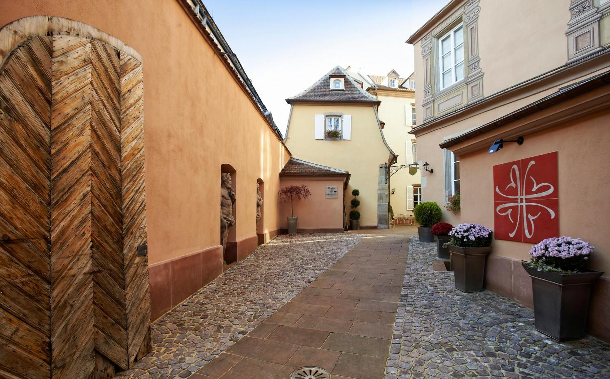 Hotel & Spa Le Bouclier D'Or Strasbourg Exterior photo