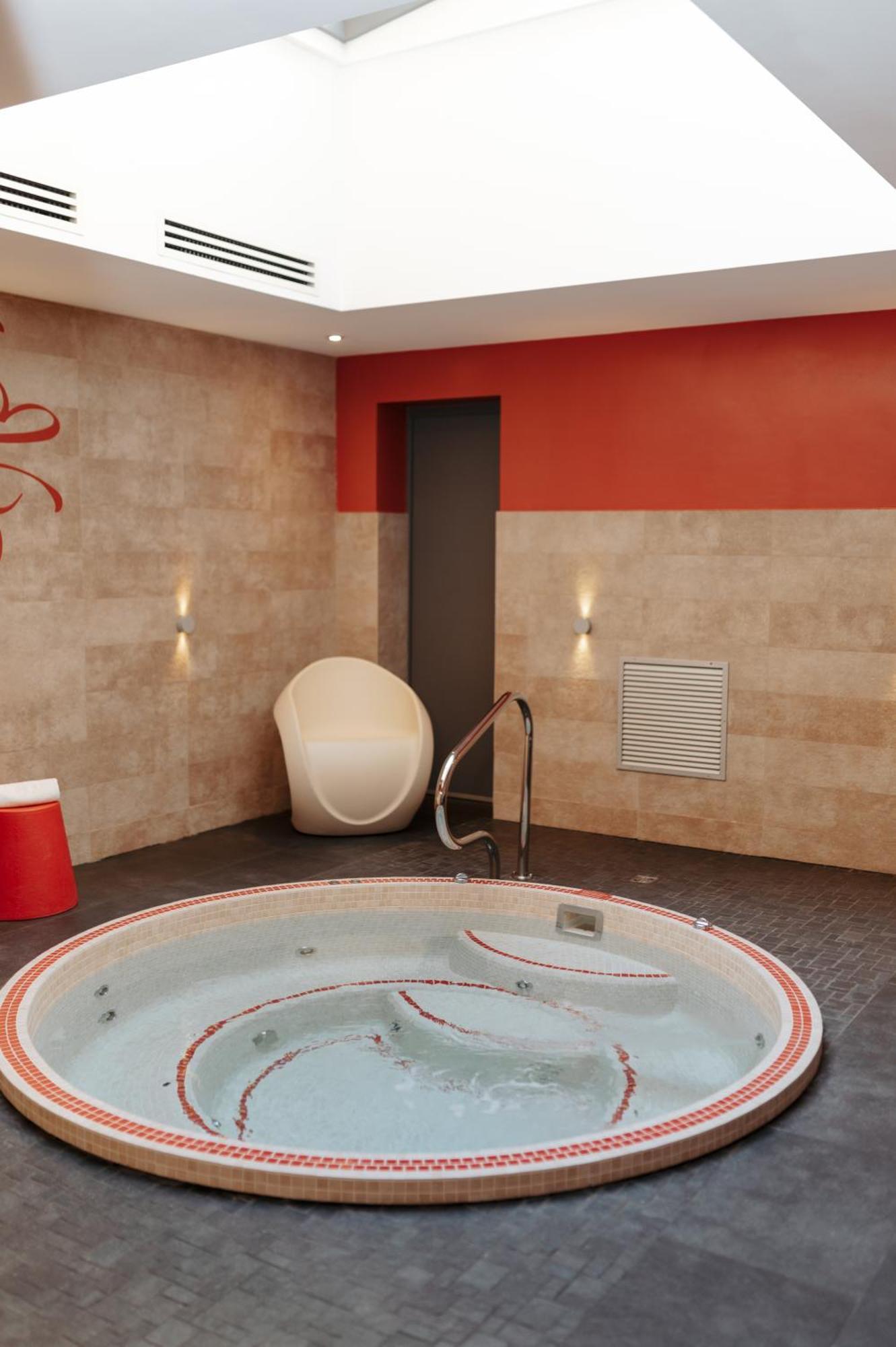 Hotel & Spa Le Bouclier D'Or Strasbourg Exterior photo
