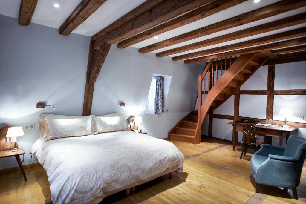 Hotel & Spa Le Bouclier D'Or Strasbourg Room photo