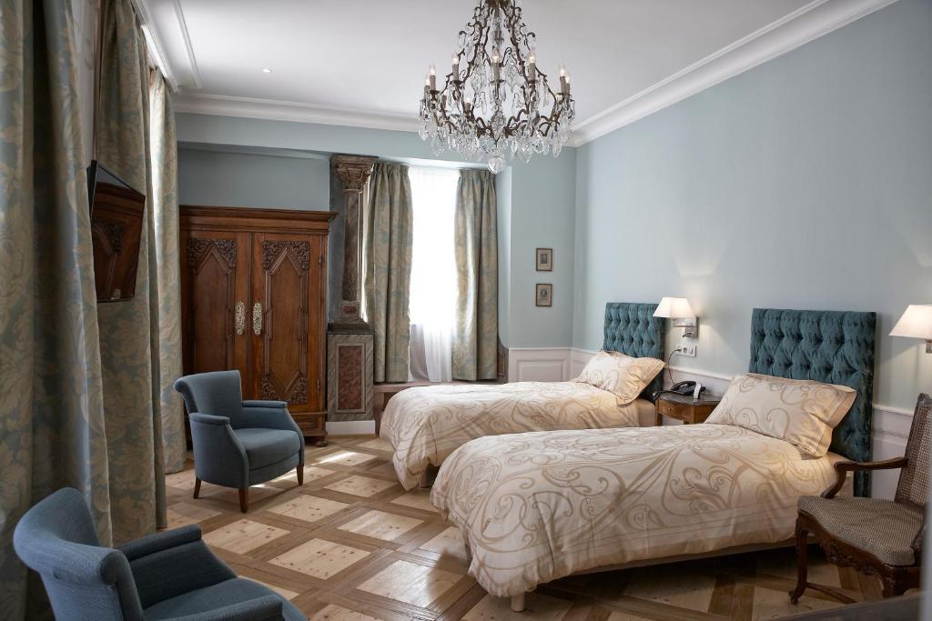 Hotel & Spa Le Bouclier D'Or Strasbourg Room photo